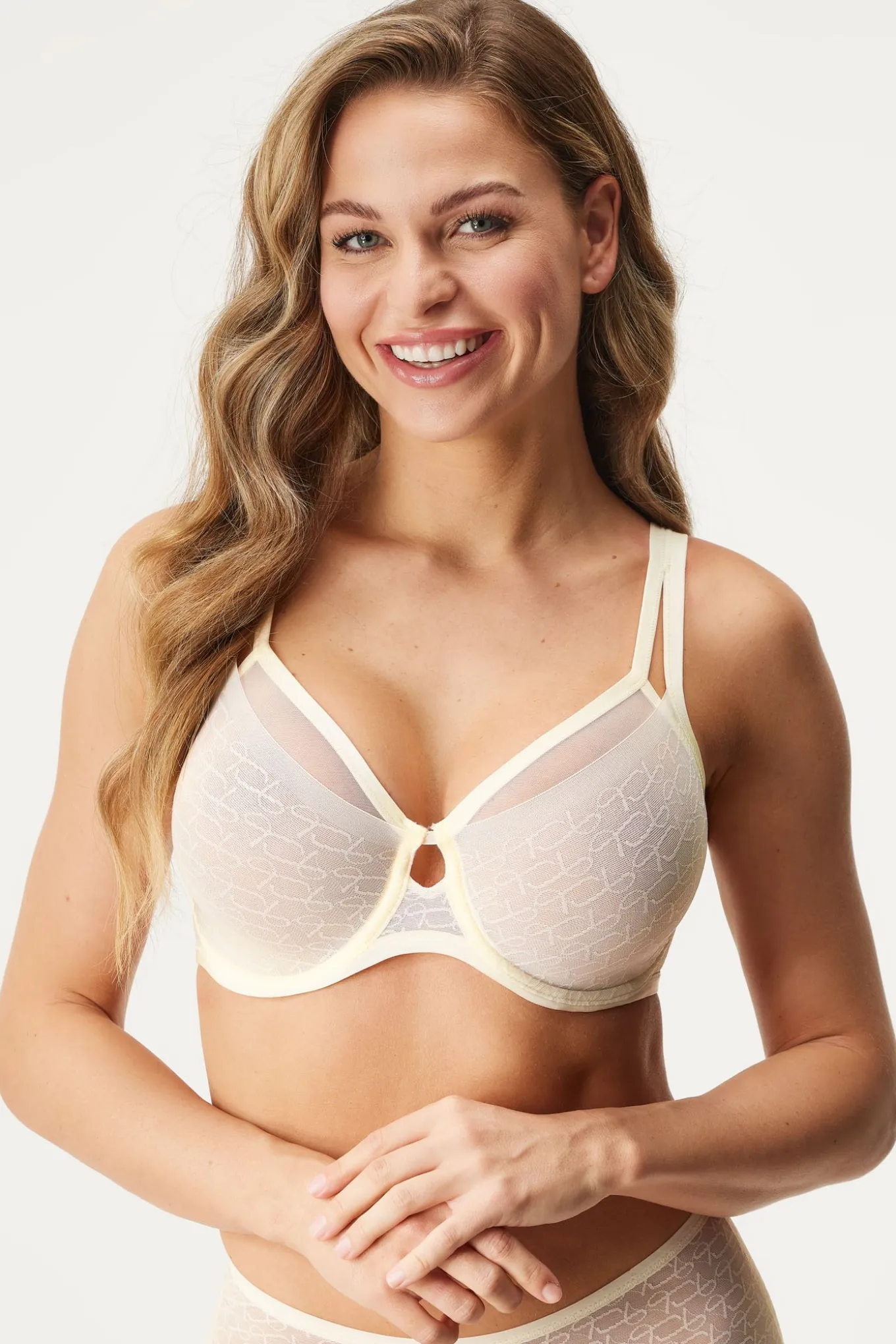 Biustonosz Triumph Signature Sheer Minimizer