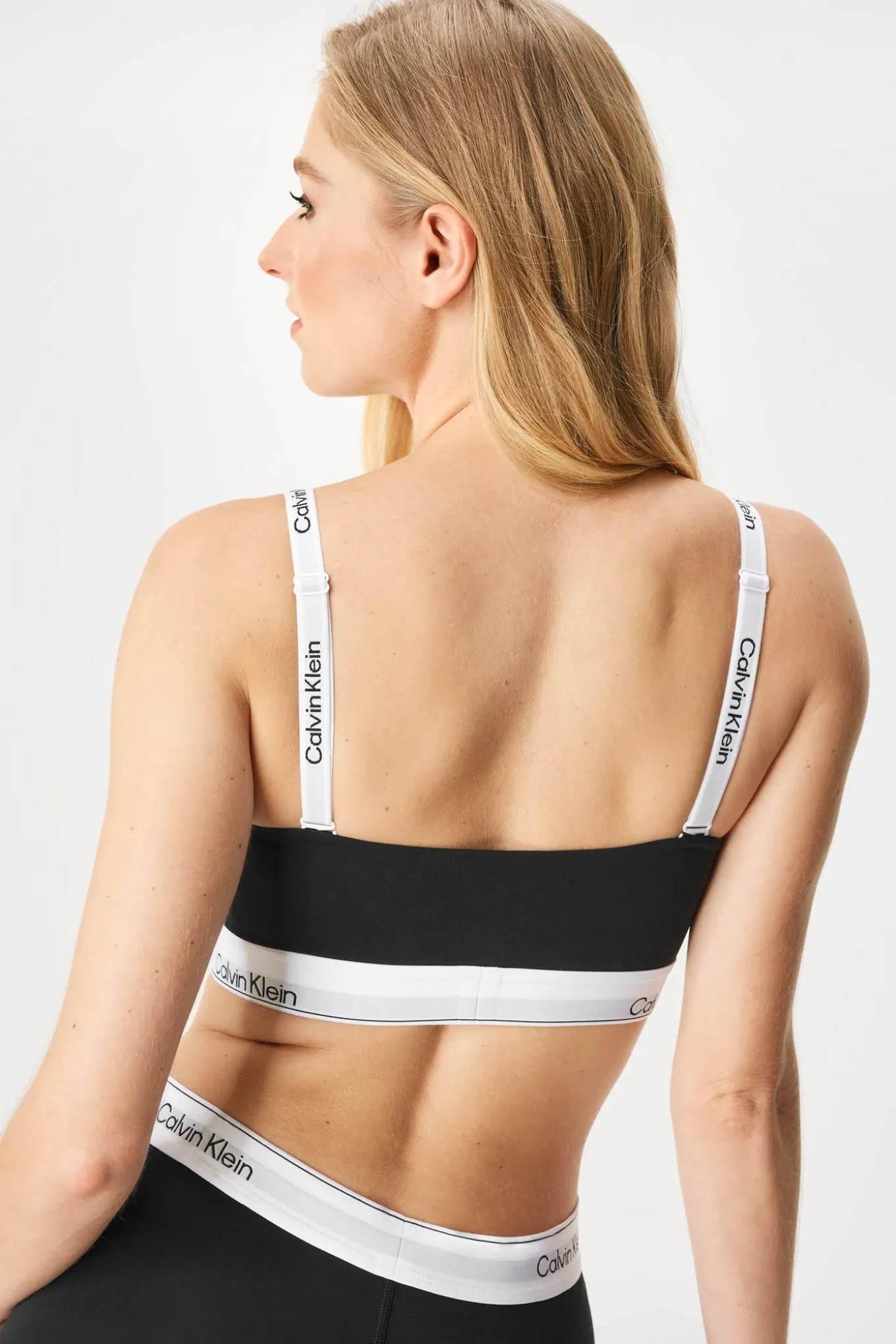 Biustonosz usztywniany Calvin Klein Lightly Lined Bandeau