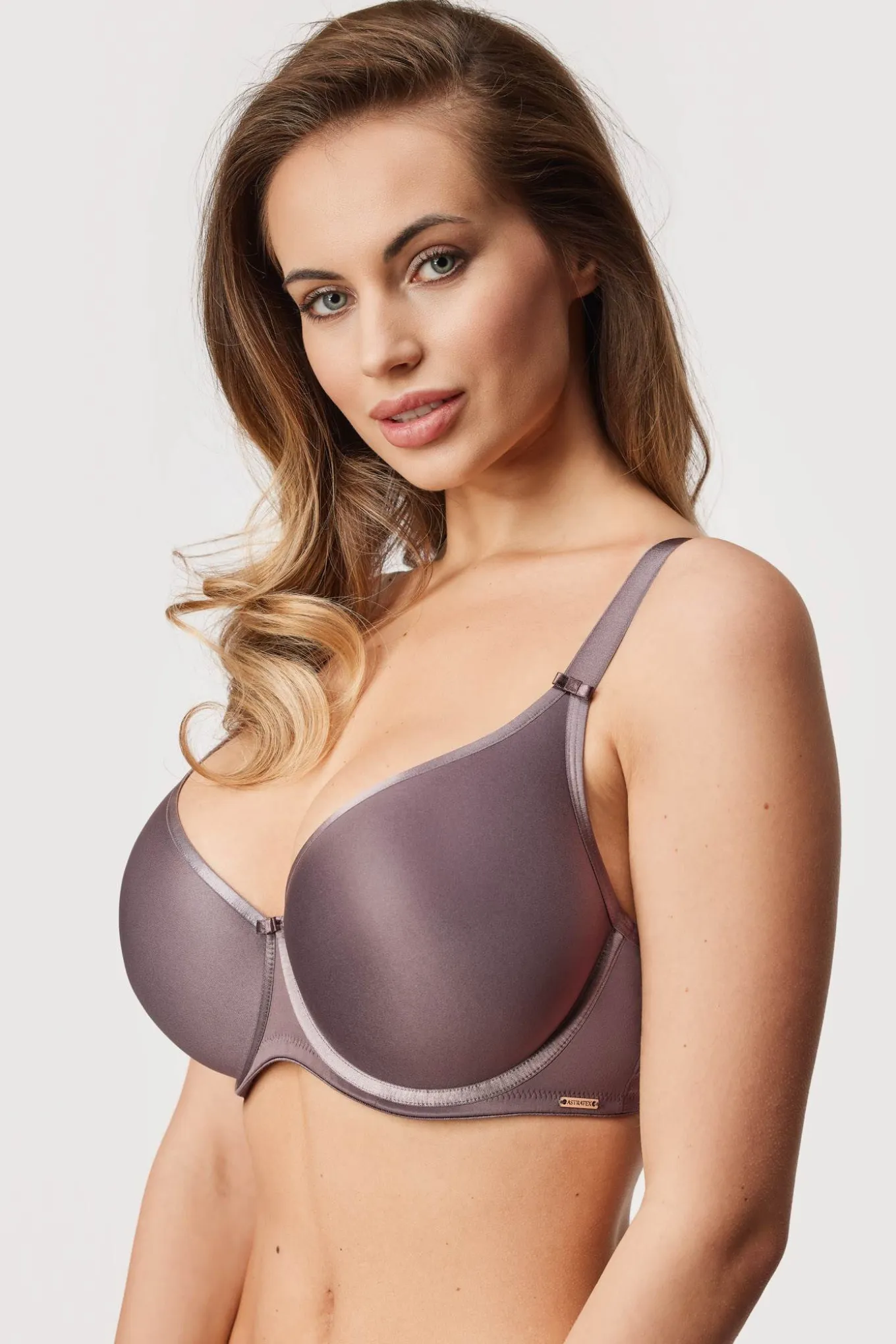 Biustonosz usztywniany Maia 4D Soft Control Deluxe