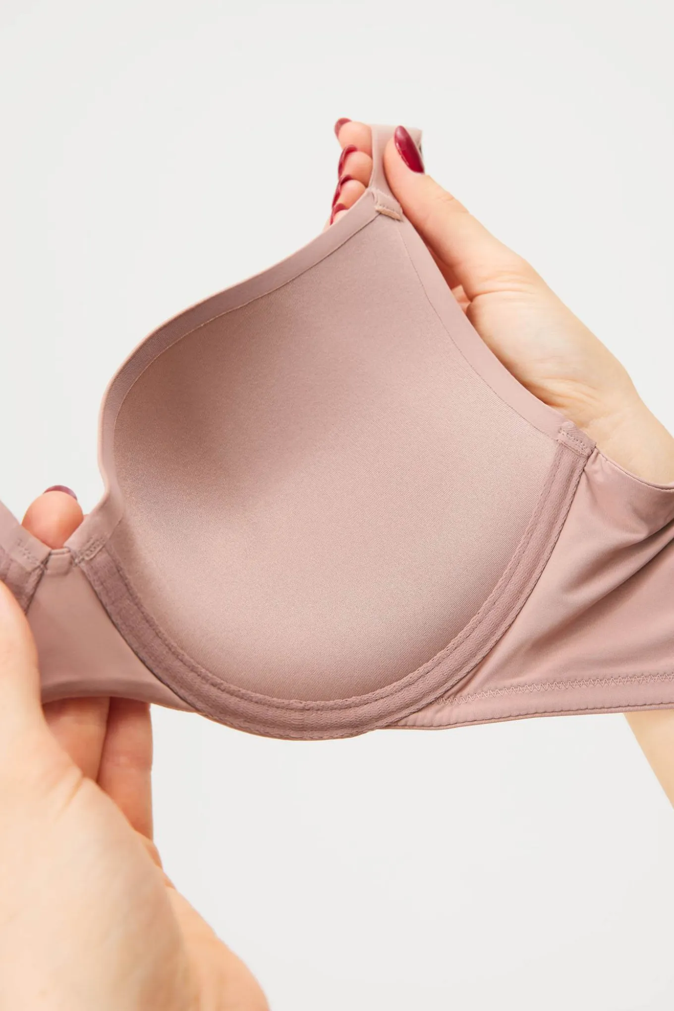Biustonosz usztywniany Triumph Body Make-Up Illusion I