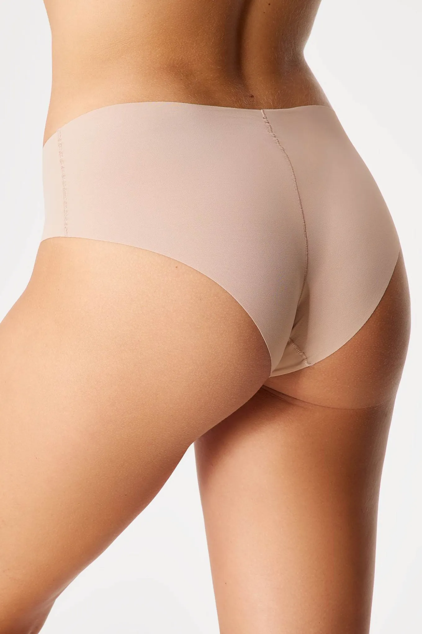 Majtki klasyczne Calvin Klein Invisibles II
