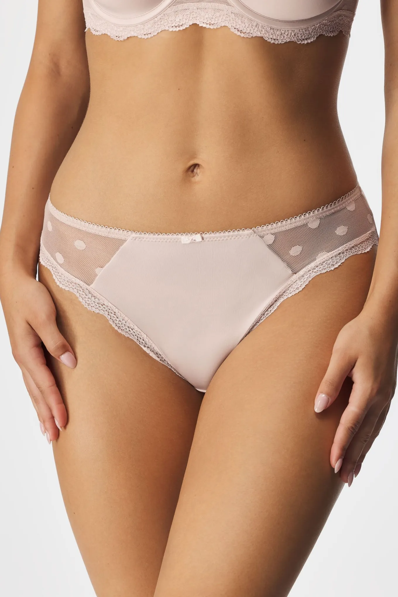 Majtki klasyczne Dotted Mesh II