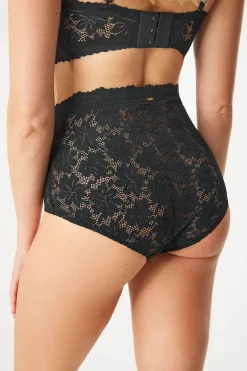 Majtki klasyczne Selmark One Lace z wysokim stanem
