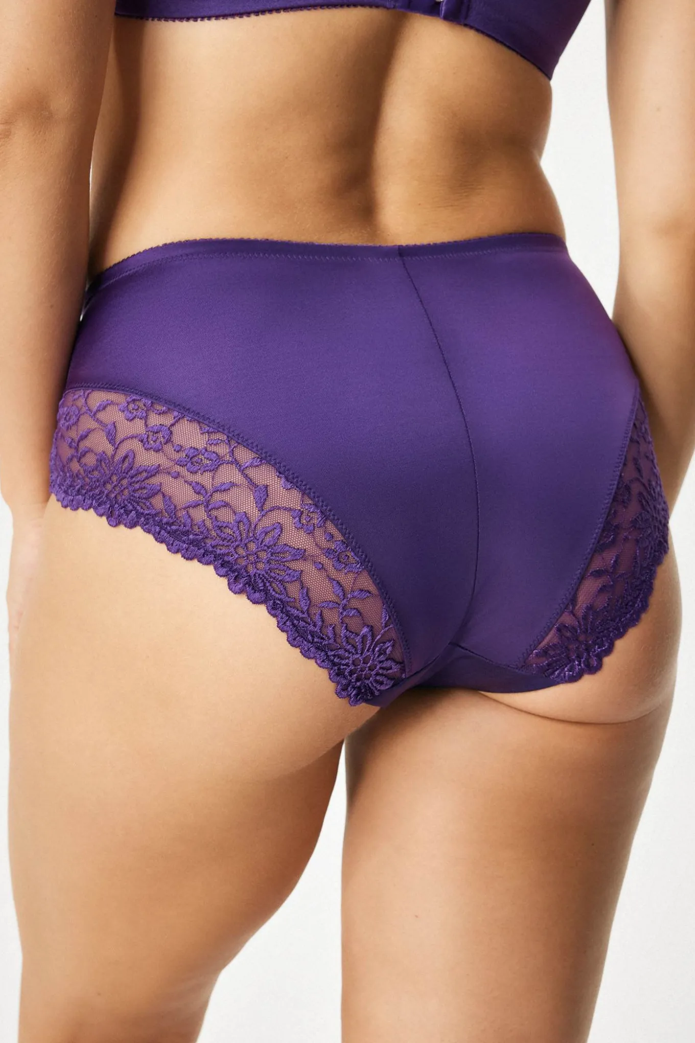 Majtki klasyczne Triumph Ladyform z wysokim stanem