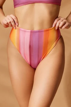 Majtki od dwustronnego stroju kąpielowego Maaji Sunrise Dye