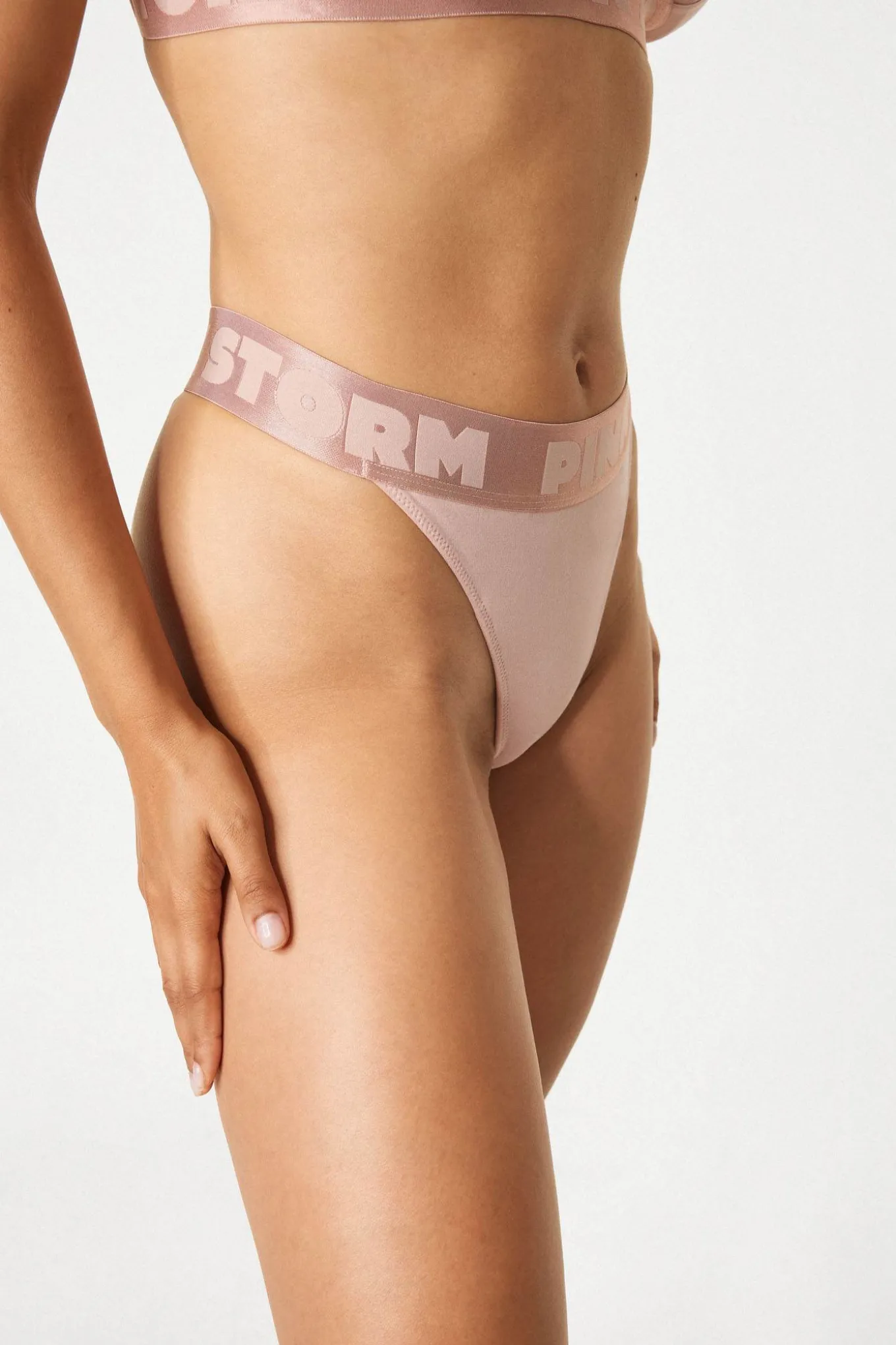 2PACK Tanga PINK STORM Soft Studio z podwyższonym stanem