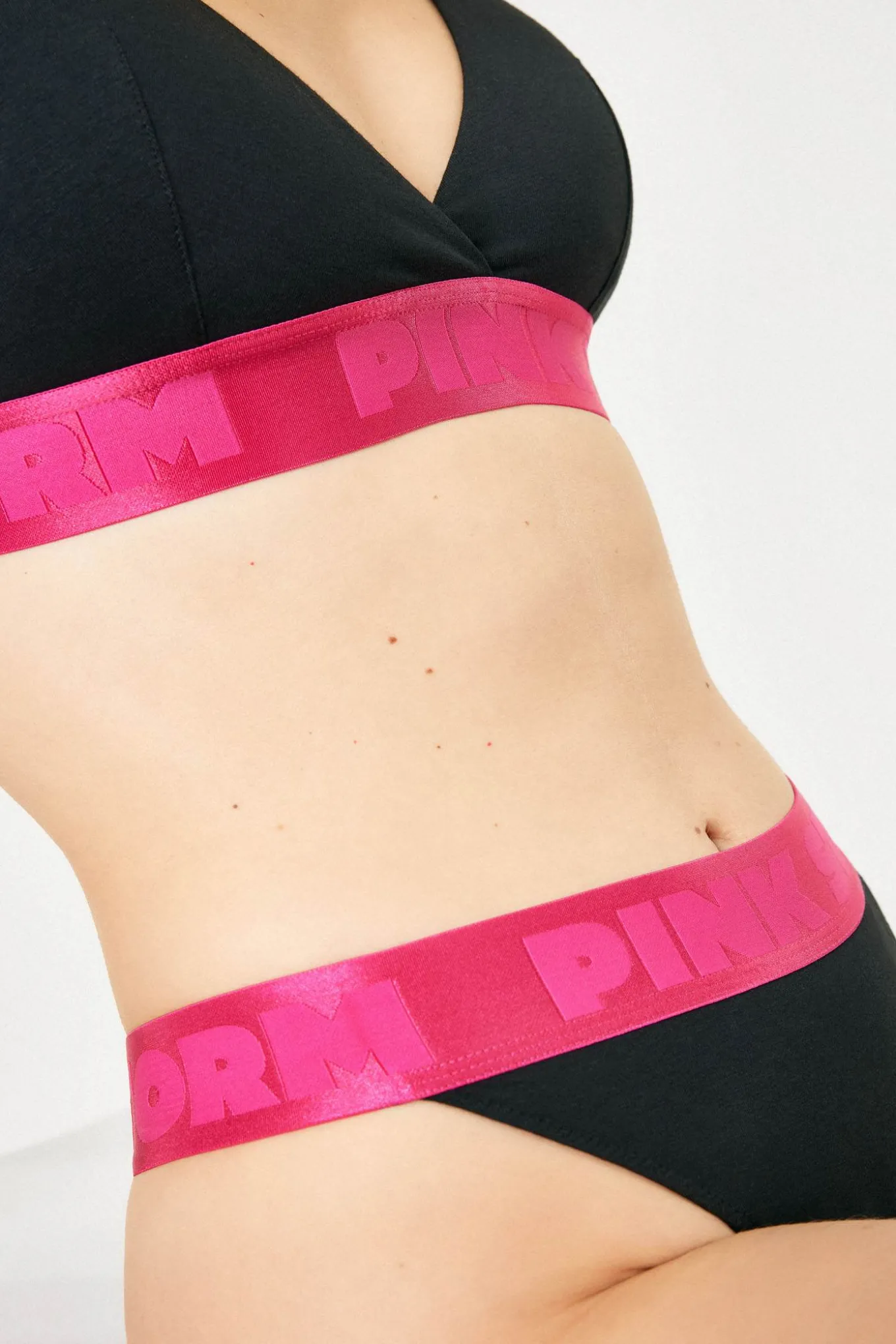 2PACK Tanga PINK STORM Soft Studio z podwyższonym stanem