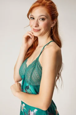 Satynowa koszulka nocna DIAMOND Annabelle krótka