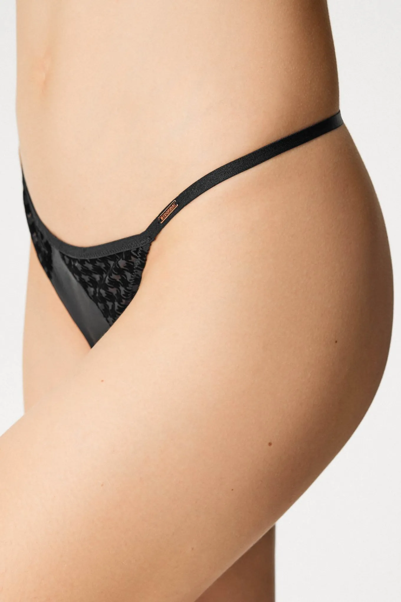 Tanga Julianna